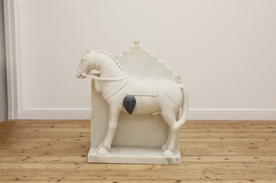 Lot 400 - A large Mughal-style carved marble horse