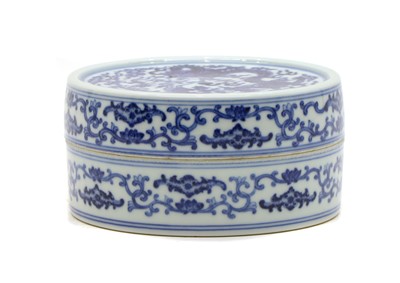 Lot 130 - A Chinese blue and white box and cover