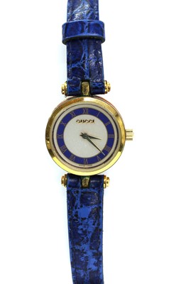 Lot 499 - A ladies' gold plated Gucci quartz strap watch