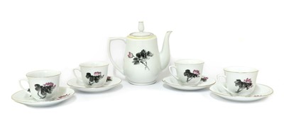 Lot 277 - A Chinese porcelain tea set