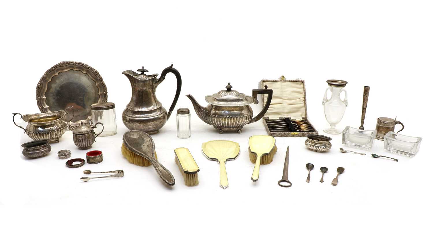 Lot 14 - A collection of silver and silver plate