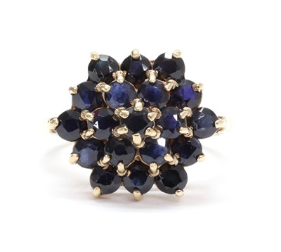 Lot 298 - A 9ct gold sapphire cluster ring