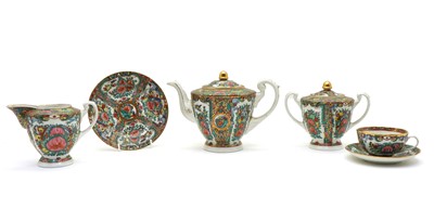Lot 87 - A Chinese export porcelain tea set