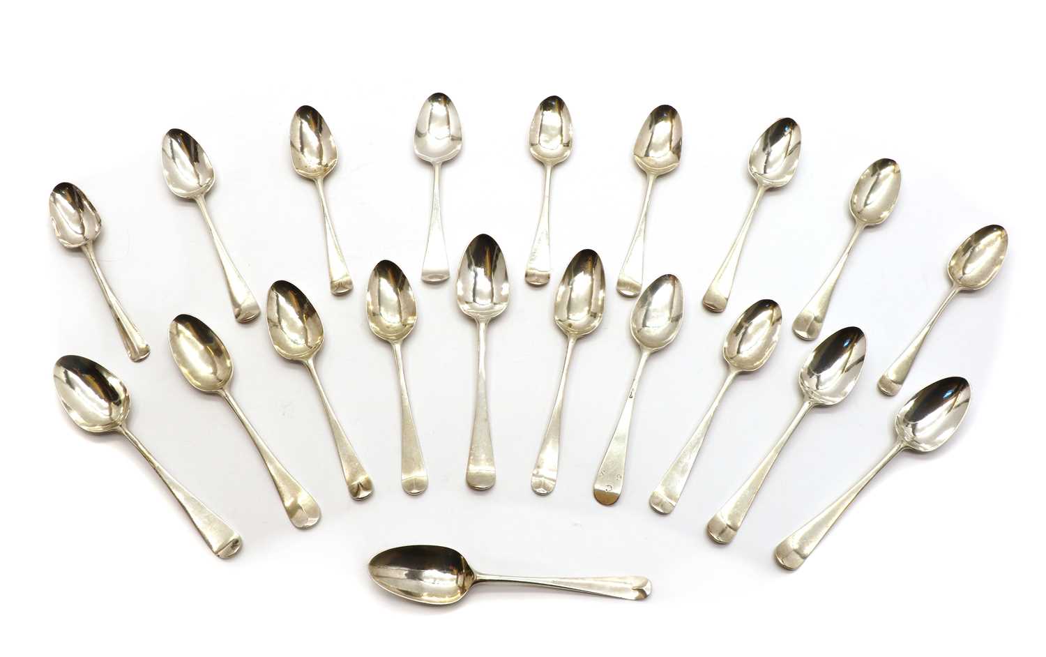 Lot 26 - A small collection of 18th century silver shell back or leaf back teaspoons