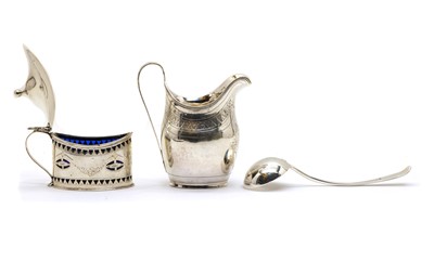 Lot 5 - A George III silver mustard pot