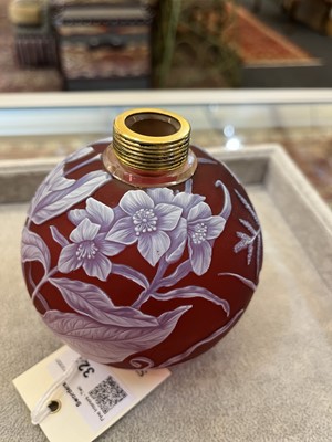 Lot 324 - A Thomas Webb & Sons three-colour cameo glass scent bottle
