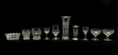Lot 205 - A collection of glass ware