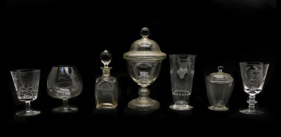Lot 229 - A collection of glass items