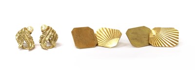 Lot 358 - A pair of 9ct gold octagonal cufflinks