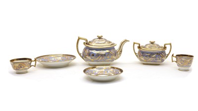 Lot 143 - A collection of teawares