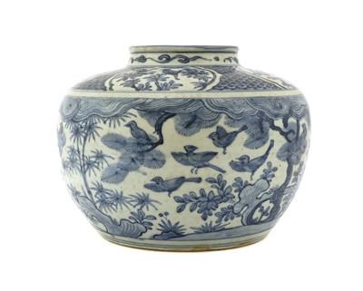 Lot 347 - A Chinese blue and white jar