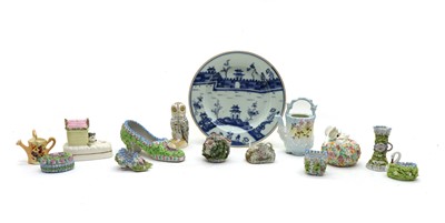 Lot 172 - A Chinese blue and white porcelain plate