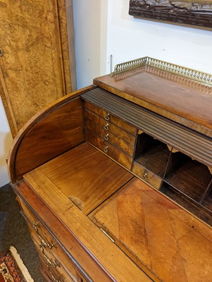 Lot 257 - A Regency mahogany cylinder bureau desk