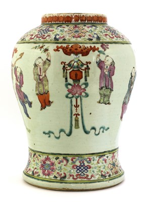 Lot 51 - A Chinese famille rose vase