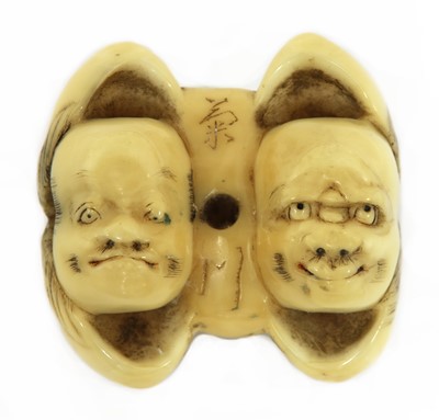 Lot 423 - A Japanese ivory netsuke