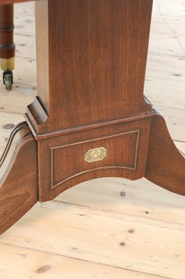 Lot 211 - A Regency mahogany 'Edwards Patent' dining table