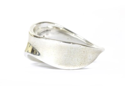 Lot 1083 - A silver Georg Jensen 'Mobius' ring