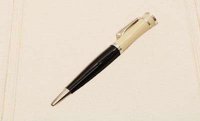 Lot 232 - A Mont Blanc Greta Garbo Special Edition ballpoint pen