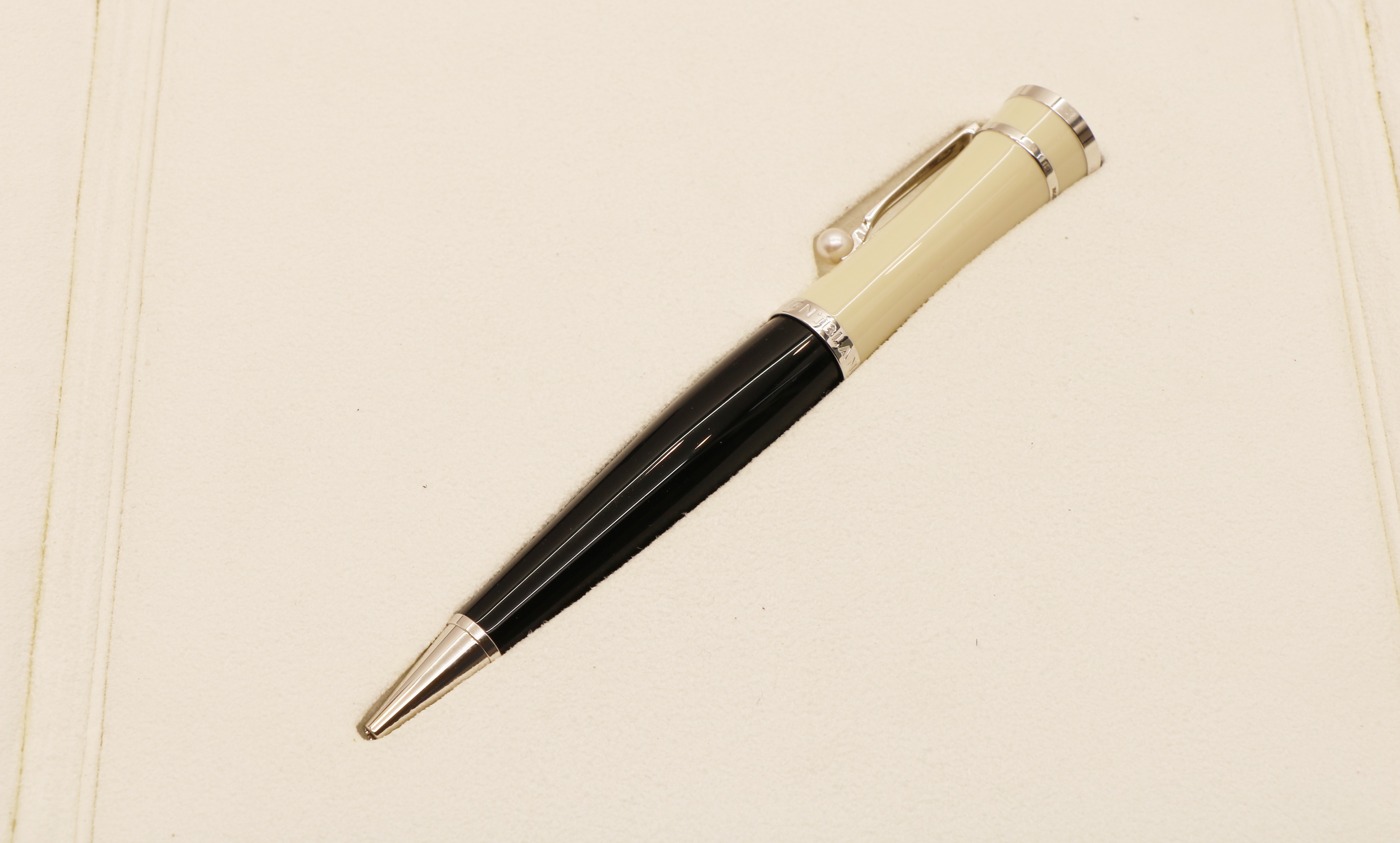 Lot 232 A Mont Blanc Greta Garbo Special Edition