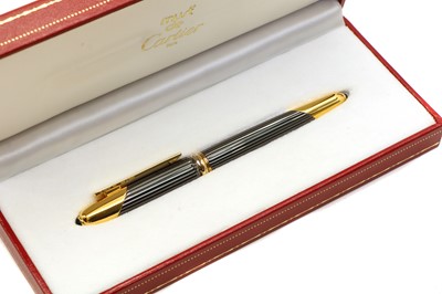 Lot 227 - A Must De Cartier 'Cougar de Cartier' fountain pen