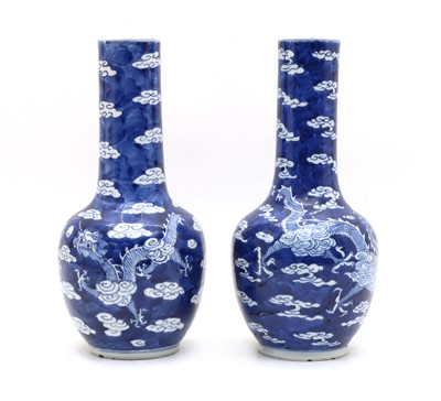Lot 136 - A pair of Chinese blue and white vases