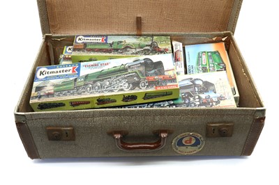 Lot 140 - A collection of model railway and similar kits