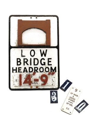 Lot 173 - A vintage cast iron 'Low Bridge' sign