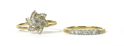Lot 1381 - A 9ct gold diamond cluster ring