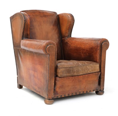 Lot 281 - A leather club armchair