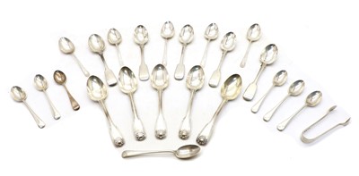 Lot 30 - A quantity of silver teaspoons