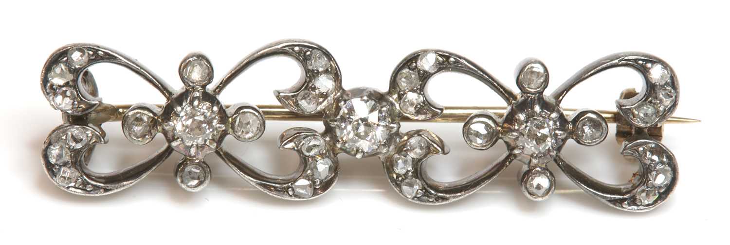 Lot 85 - A Victorian diamond set bar brooch