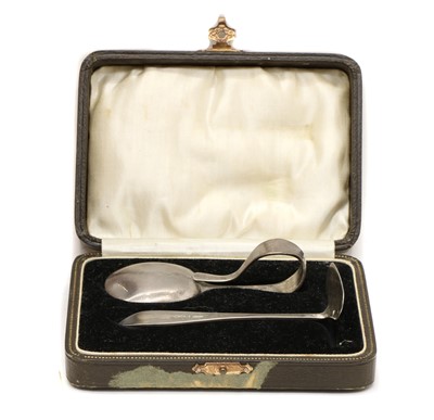Lot 42 - A quantity of silver and plated ware