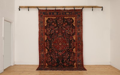 Lot 631 - A Persian Heriz wool rug