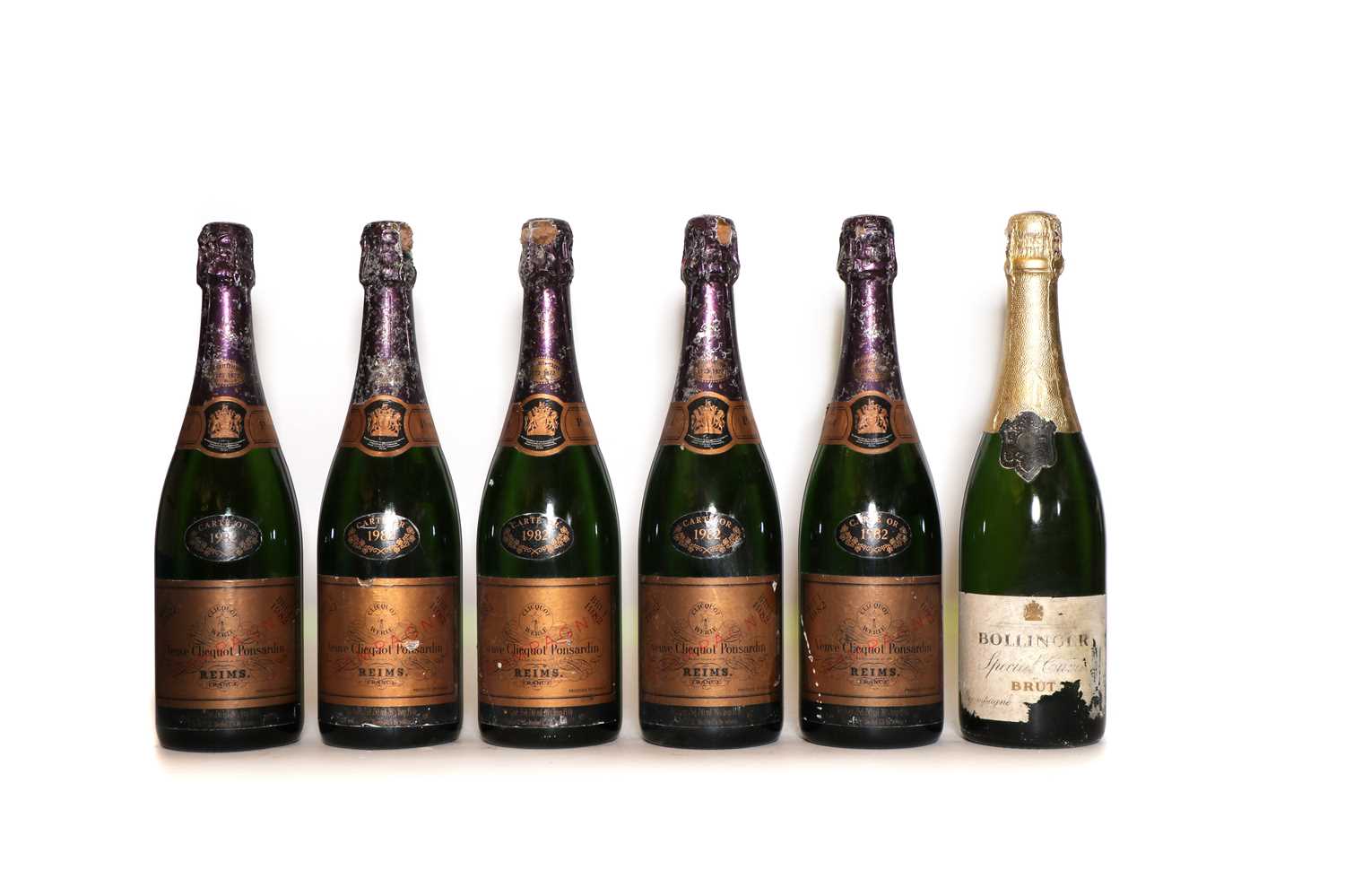 Lot 271 - Veuve Clicquot, Reims, Carte Or, 1982