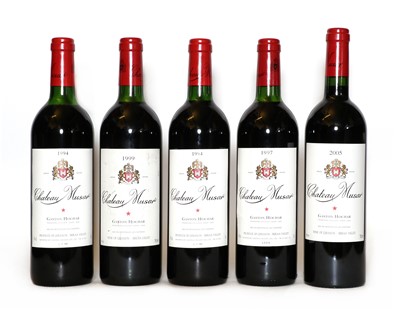 Lot 220 - A collection of Chateau Musar, Bekaa Valley, Lebanon, 1994 (2), 1997 (1), 1999 (1) and 2005 (1)