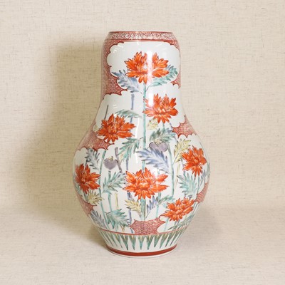Lot 169 - A Japanese Ko-Kutani style vase