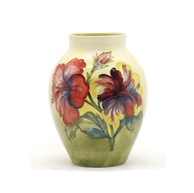 Lot 212 - A 20th century Moorcroft vase
