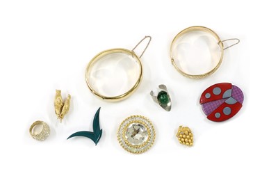 Lot 1429 - A quantity of costume jewellery