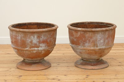 Lot 75 - A pair of terracotta planters