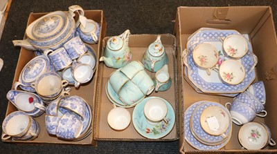 Lot 264 - A New Hall blue and white part tea and coffee service