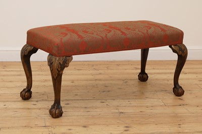 Lot 487 - A George II-style walnut and parcel-gilt stool