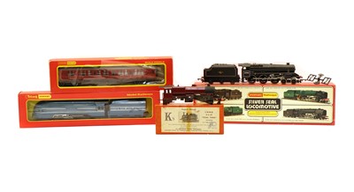 Lot 49A - A collection of model trains