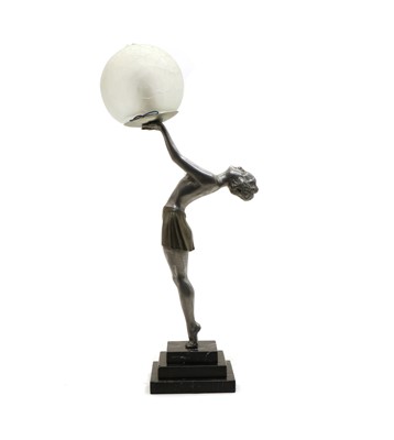 Lot 226 - An Art Deco lamp modelled as a 1920s woman with outstretched arms