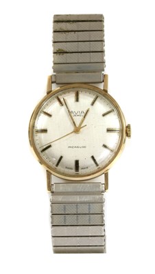 Lot 1307 - A gentlemen's 9ct gold Avia mechanical bracelet watch