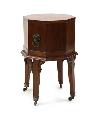 Lot 446 - A George III style mahogany cellarette