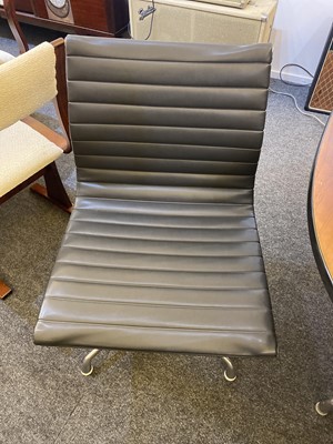 Lot 573 - Seven 'EA105' office chairs