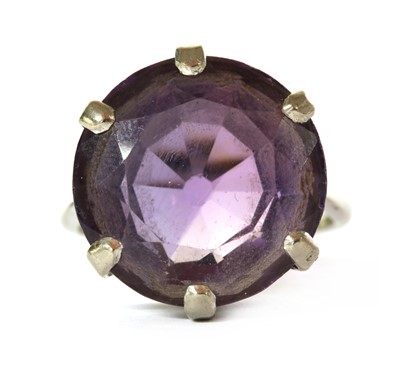 Lot 291 - A white gold single stone amethyst ring