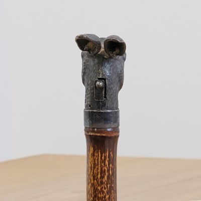 Lot 110 - A silver 'spitting' donkey's head automaton walking stick