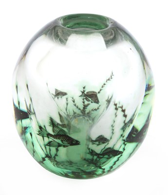 Lot 456 - An Orrefors 'Fish Graal' glass vase