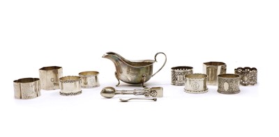 Lot 67 - An assortment of silver items